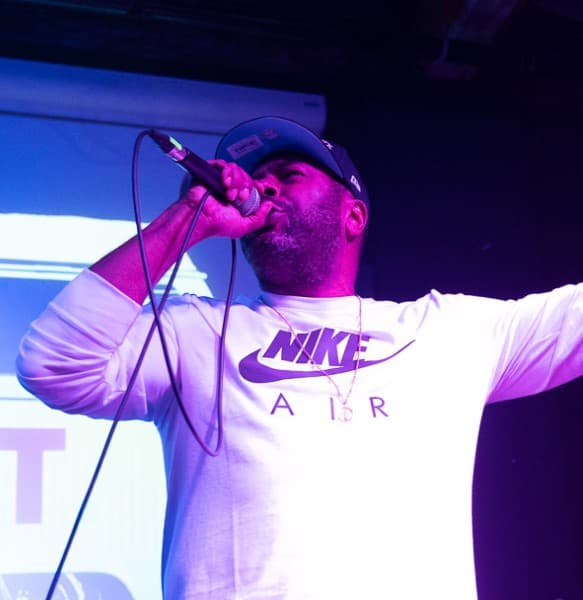 C.L. Smooth on stage.